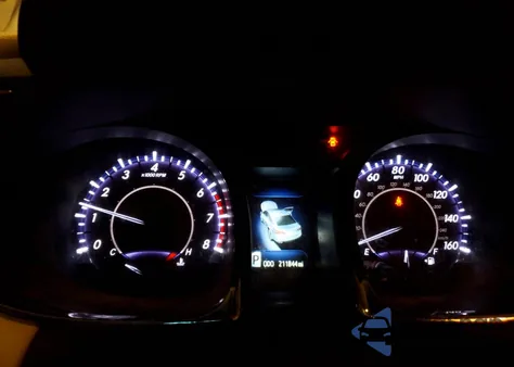 2013 Toyota Avalon Base z USA, uszkodzony, nr VIN 4T1BK1EB9DU024889